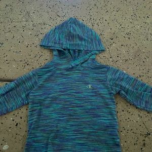 Lightweight sports sweater.